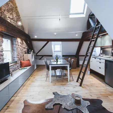 Hissla Apartment *